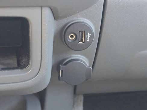 Used 2017 Nissan Frontier SV AWD/4WD image 19