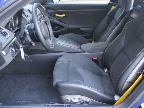 Used 2025 Porsche 718 Cayman GT4 RS image 19