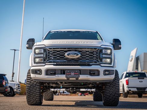 New 2026 Ford F250 Lariat w/ Black Appearance Package image 2
