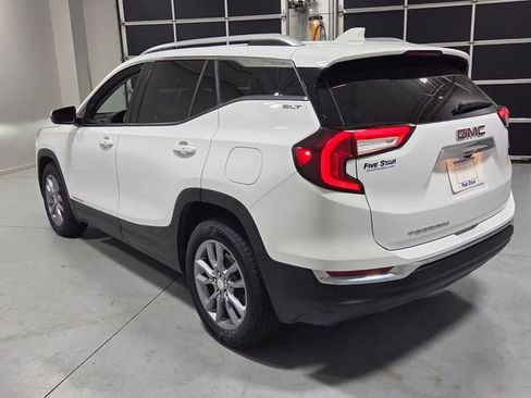 Used 2023 GMC Terrain SLT FWD image 9