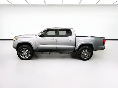 Used 2016 Toyota Tacoma TRD Sport RWD image 23