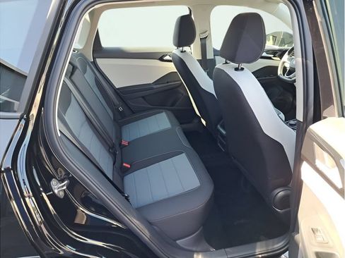 New 2025 Volkswagen Taos S AWD/4WD image 16