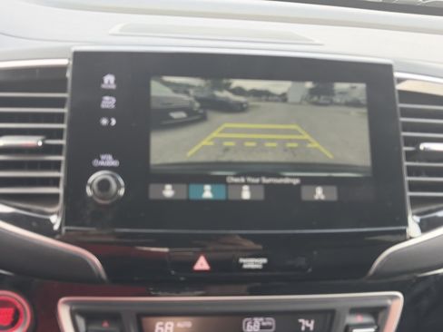 Used 2021 Honda Pilot Touring image 36