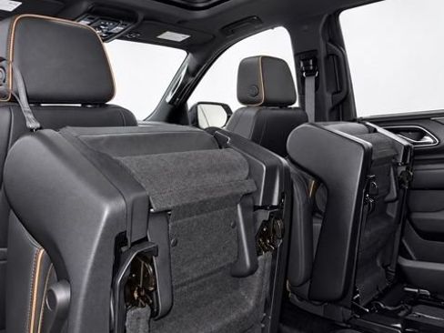 Used 2023 GMC Yukon AT4 AWD/4WD image 38