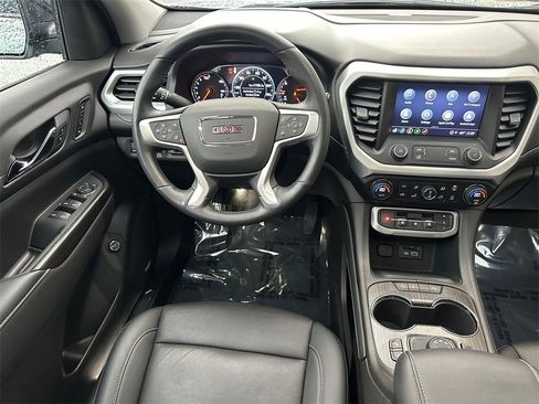 Used 2022 GMC Acadia SLT w/ Elevation Edition image 18