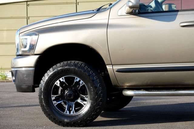 Used 2007 Dodge Ram 2500 Truck SLT AWD/4WD image 11