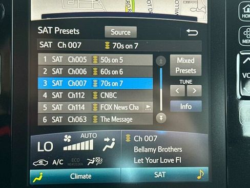 Used 2019 Toyota Prius Prime Premium image 21