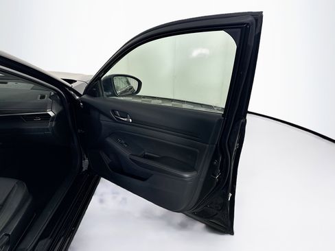 Used 2024 Nissan Altima 2.5 SV image 29