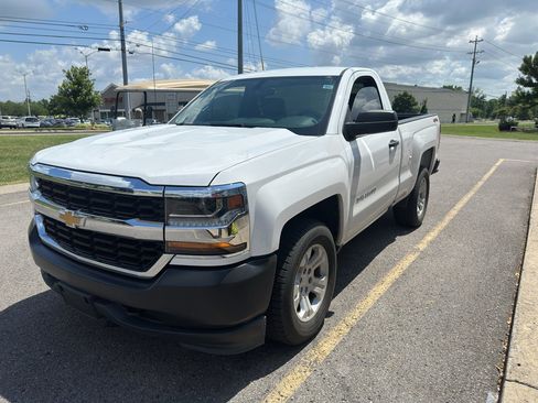 Used 2018 Chevrolet Silverado 1500 W/T w/ WT Convenience Package AWD/4WD image 8