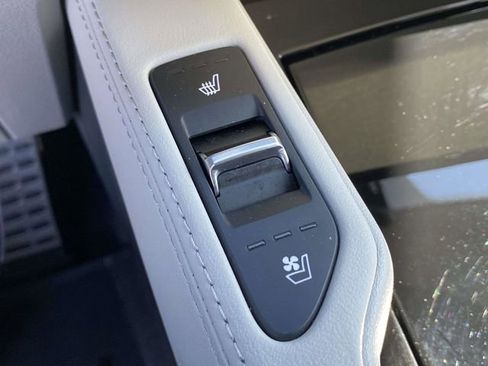 Used 2024 Kia Telluride SX Prestige AWD/4WD image 35