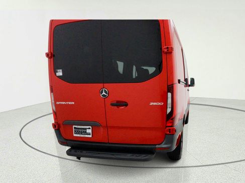 Used 2025 Mercedes-Benz Sprinter 2500 image 10