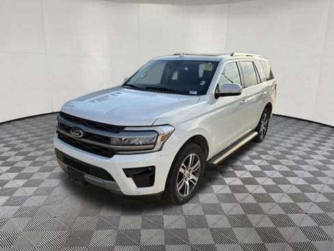 Used 2024 Ford Expedition XLT AWD/4WD image 13