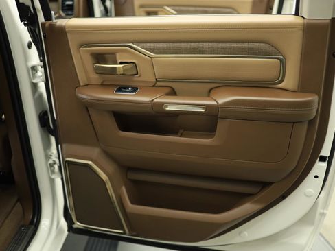 Used 2024 RAM 3500 Limited image 52