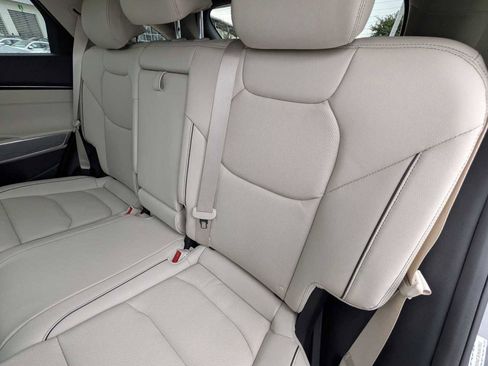 Used 2022 Genesis GV70 2.5T w/ Advanced Package image 30