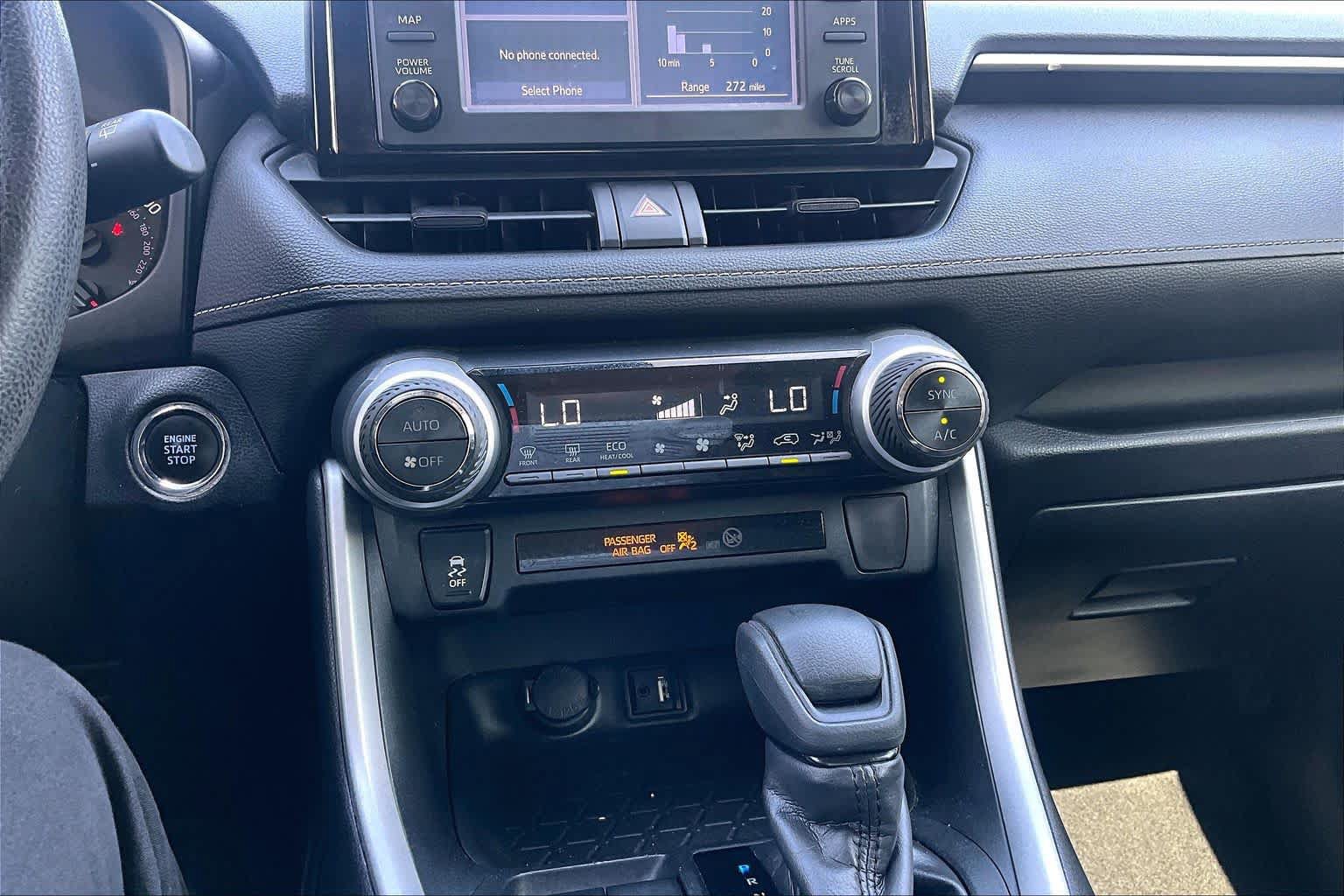 Used 2019 Toyota RAV4 XLE FWD image 34