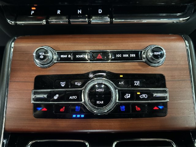 Used 2024 Lincoln Aviator Reserve w/ Jet Package AWD/4WD image 21