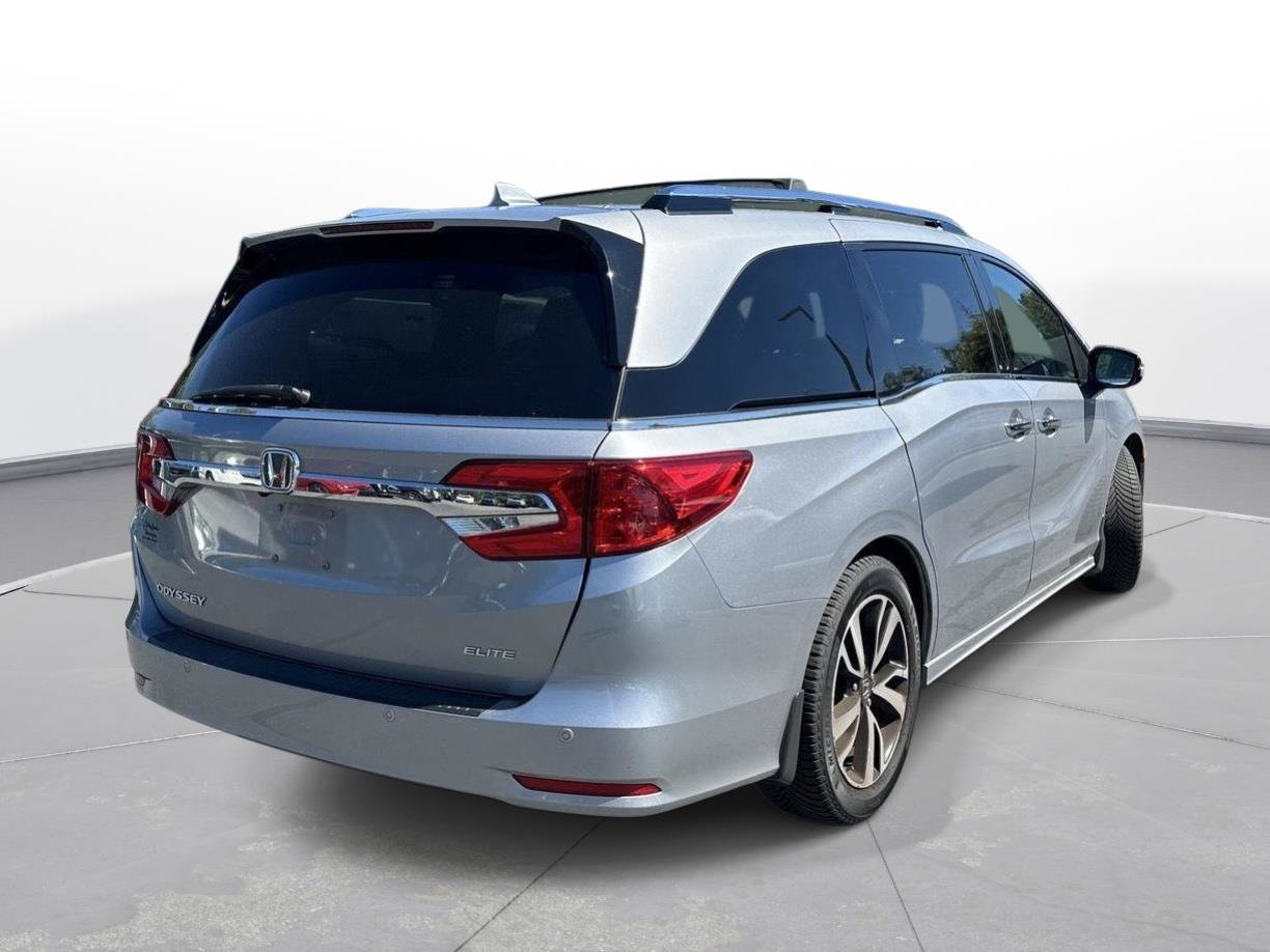 Used 2018 Honda Odyssey Elite image 6