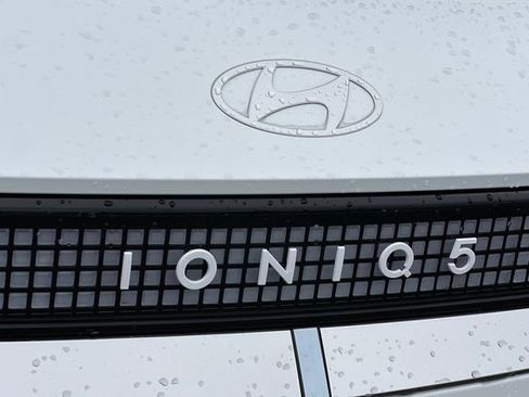New 2026 Hyundai Ioniq 5 Limited RWD image 9