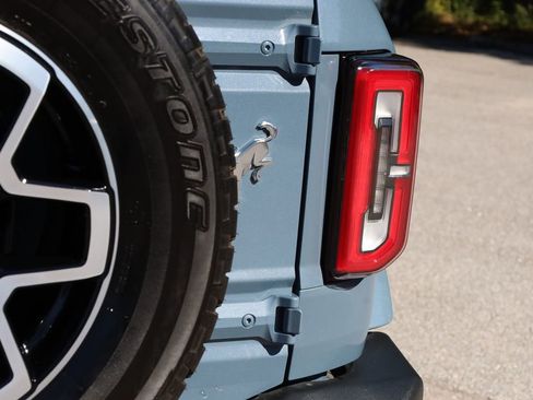 Used 2024 Ford Bronco Outer Banks image 23