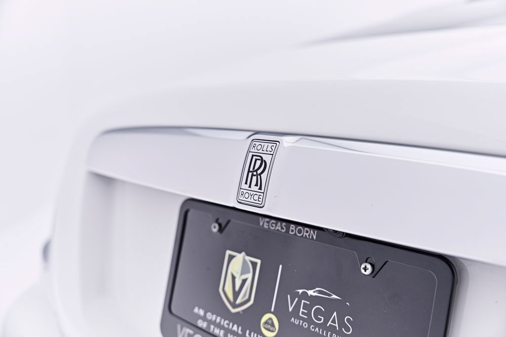 Used 2014 Rolls-Royce Wraith RWD image 27