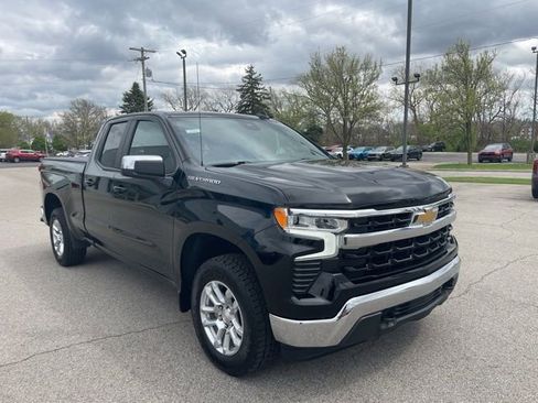 Used 2022 Chevrolet Silverado 1500 LT AWD/4WD image 12