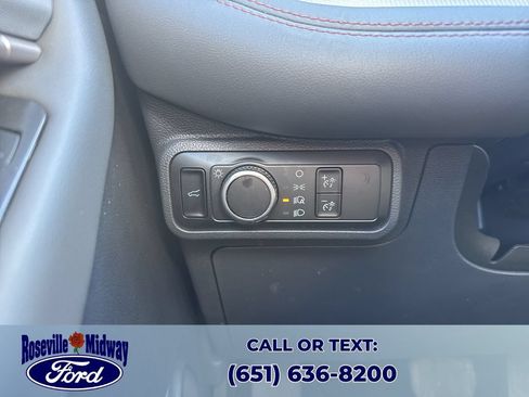 Used 2025 Ford Explorer Active AWD/4WD image 23