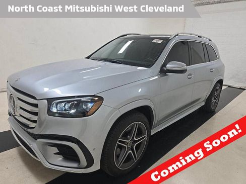 Used 2025 Mercedes-Benz GLS 450 4MATIC w/ AMG Line Exterior image 1