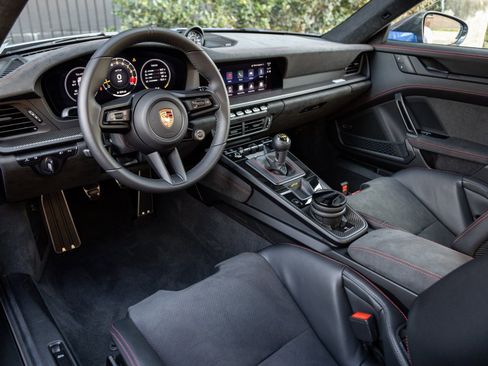 Certified 2026 Porsche 911 GT3 RWD image 4