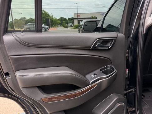 Used 2020 Chevrolet Tahoe LS RWD image 8
