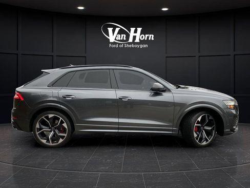 Used 2022 Audi RS Q8 w/ Carbon Optic Package AWD/4WD image 2