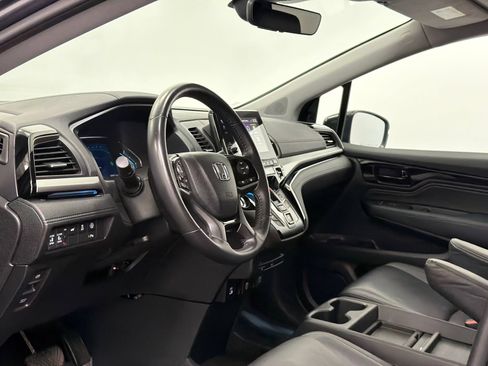 Used 2023 Honda Odyssey Touring image 14