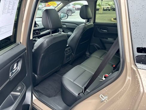 Certified 2024 Nissan Rogue SV w/ SV Premium Package AWD/4WD image 25