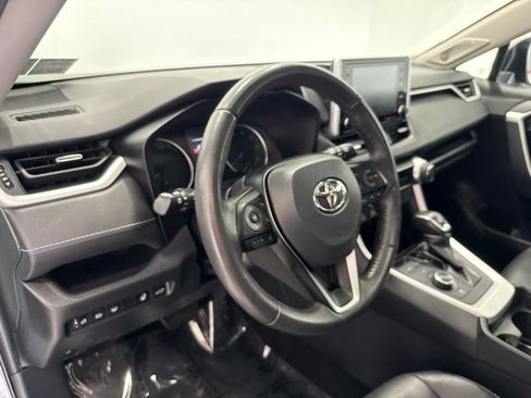 Used 2021 Toyota RAV4 XLE Premium AWD/4WD image 22
