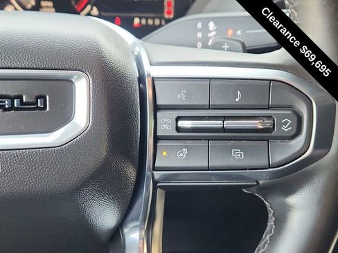 Used 2025 GMC Yukon XL Denali image 40