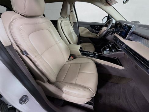 Used 2022 Lincoln Corsair AWD w/ Equipment Group 101A image 31
