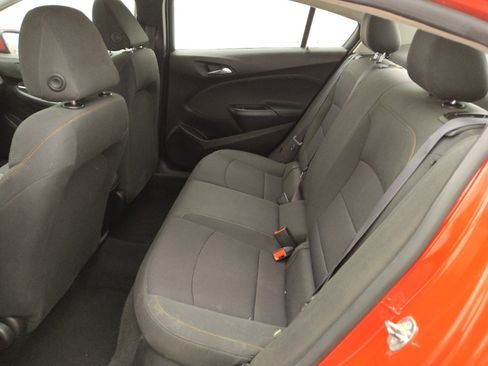Used 2017 Chevrolet Cruze LS FWD image 18