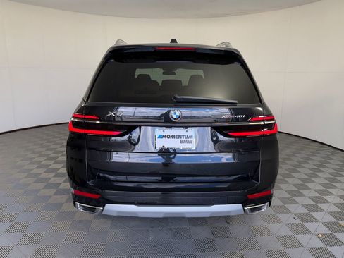 Used 2027 BMW X7 xDrive40i w/ Premium Package AWD/4WD image 10