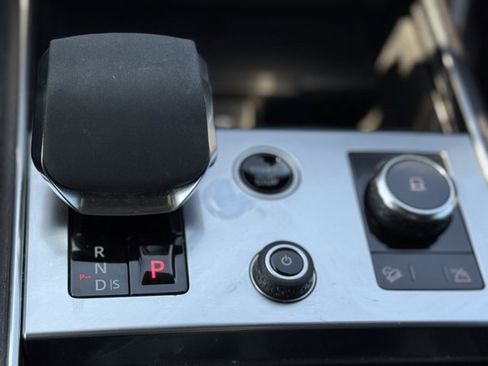 Certified 2023 Land Rover Range Rover SE image 25