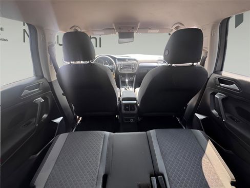 Used 2020 Volkswagen Tiguan S image 8