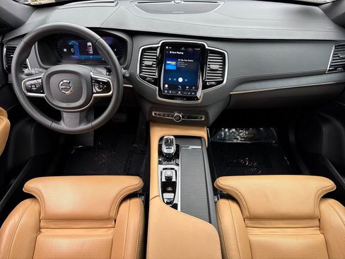 Certified 2023 Volvo XC90 B6 Ultimate image 12