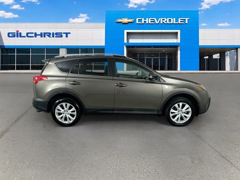 Used 2014 Toyota RAV4 Limited w/ Technology Package FWD image 9