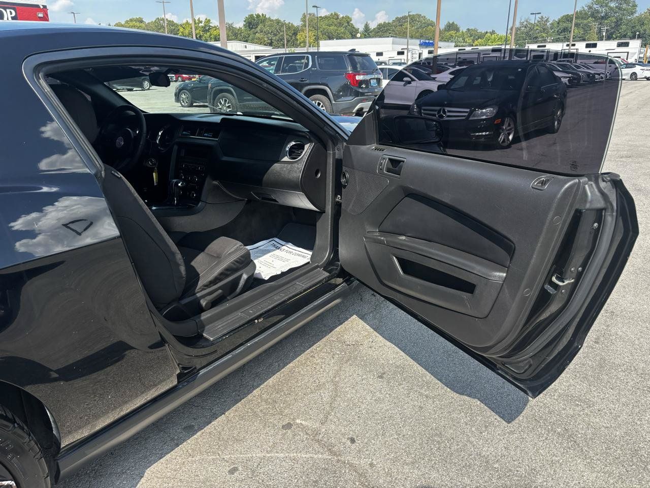 Used 2012 Ford Mustang Coupe RWD image 9