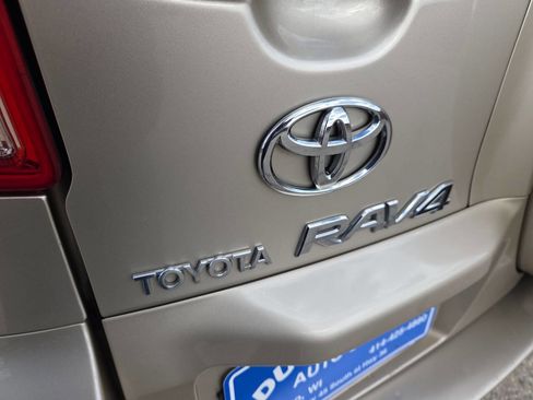 Used 2008 Toyota RAV4 Limited image 18