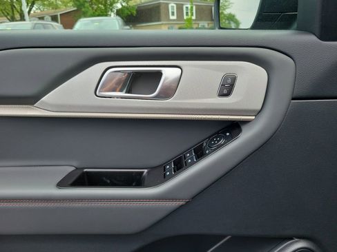 New 2026 Ford Explorer Active AWD/4WD image 20