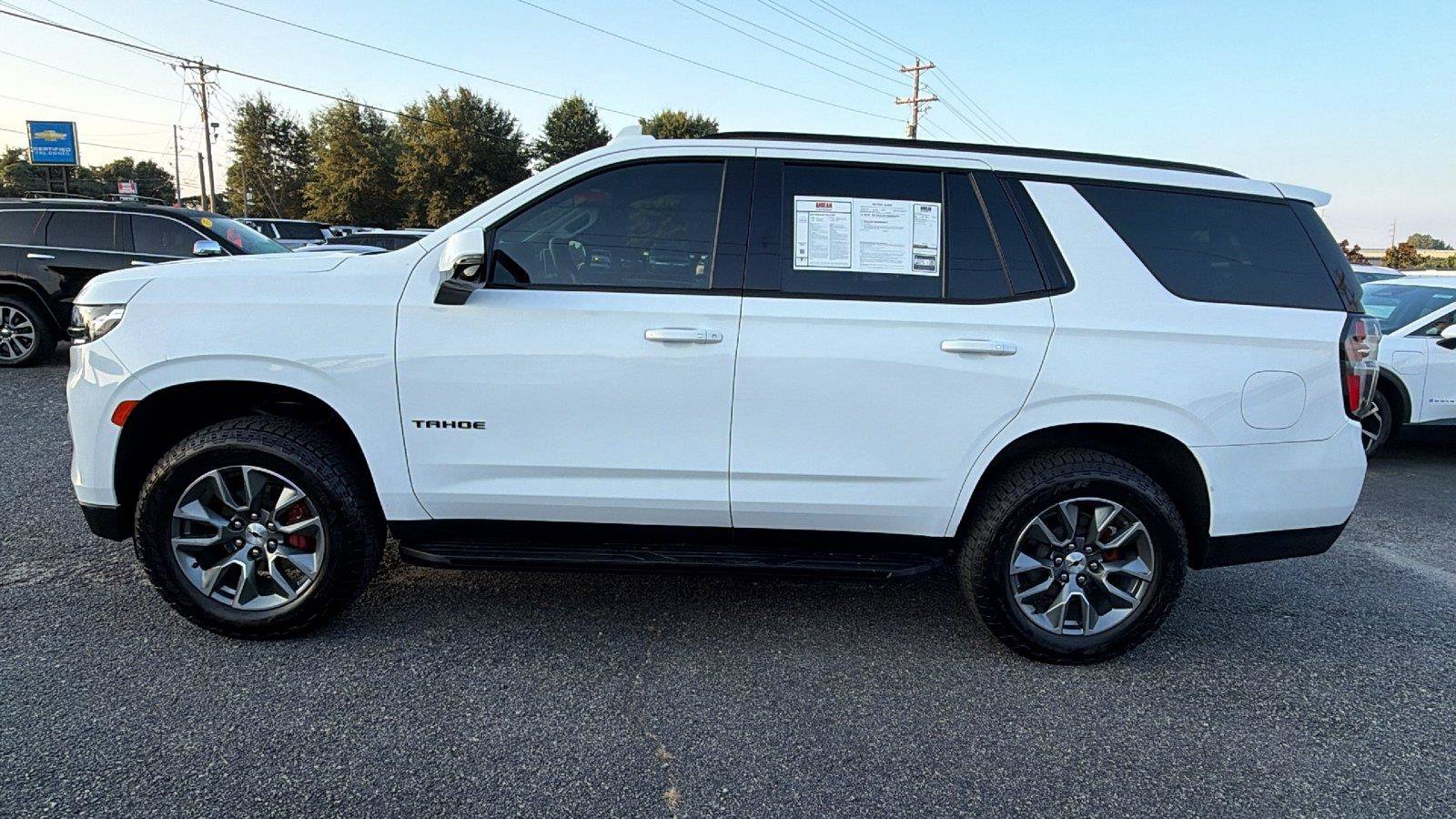 Used 2021 Chevrolet Tahoe RST w/ Luxury Package AWD/4WD image 12