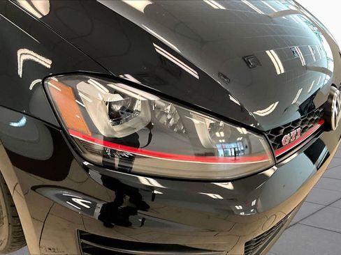 Used 2017 Volkswagen GTI Autobahn FWD image 25