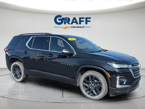 Used 2023 Chevrolet Traverse LT w/ Rear Camera Mirror Package AWD/4WD image 10