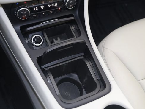 Used 2015 Mercedes-Benz GLA 250 4MATIC image 24