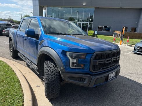 Used 2017 Ford F150 Raptor w/ Equipment Group 802A Luxury image 3