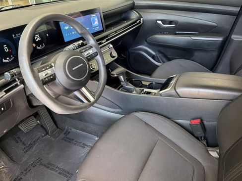 Used 2025 Hyundai Tucson SEL FWD image 11